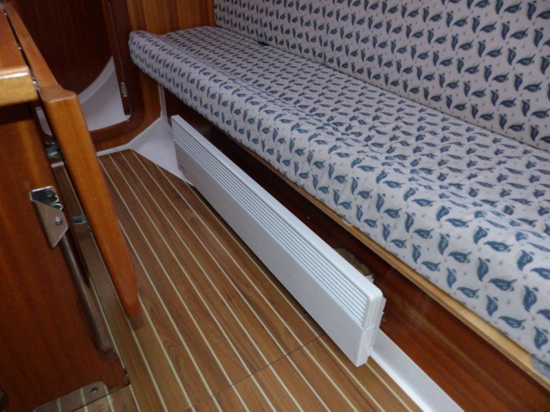 Dufour 35 - 40.JPG